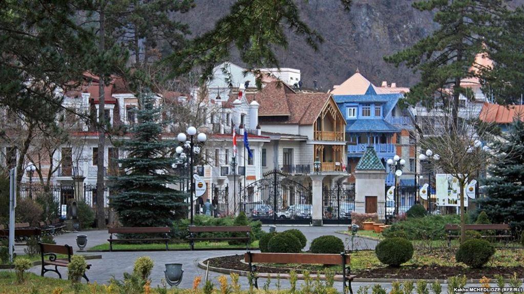 Gamsakhurdia Street Borjomi Esterno foto